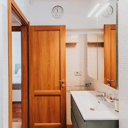 Casa Edoardo - Modern In Porta San Biagio Apartment *